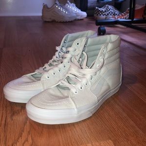 BRAND NEW Old Skool High Top White Vans Women’s 9